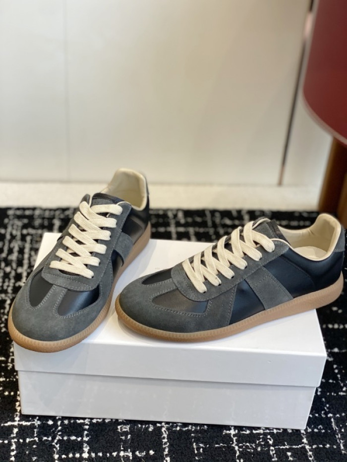 Ma1s0n Marg*e1a CALFSKIN S57WS0343