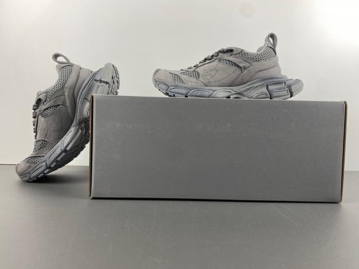 BALENCIAGA 3XL SNEAKER W3XLH 0210
