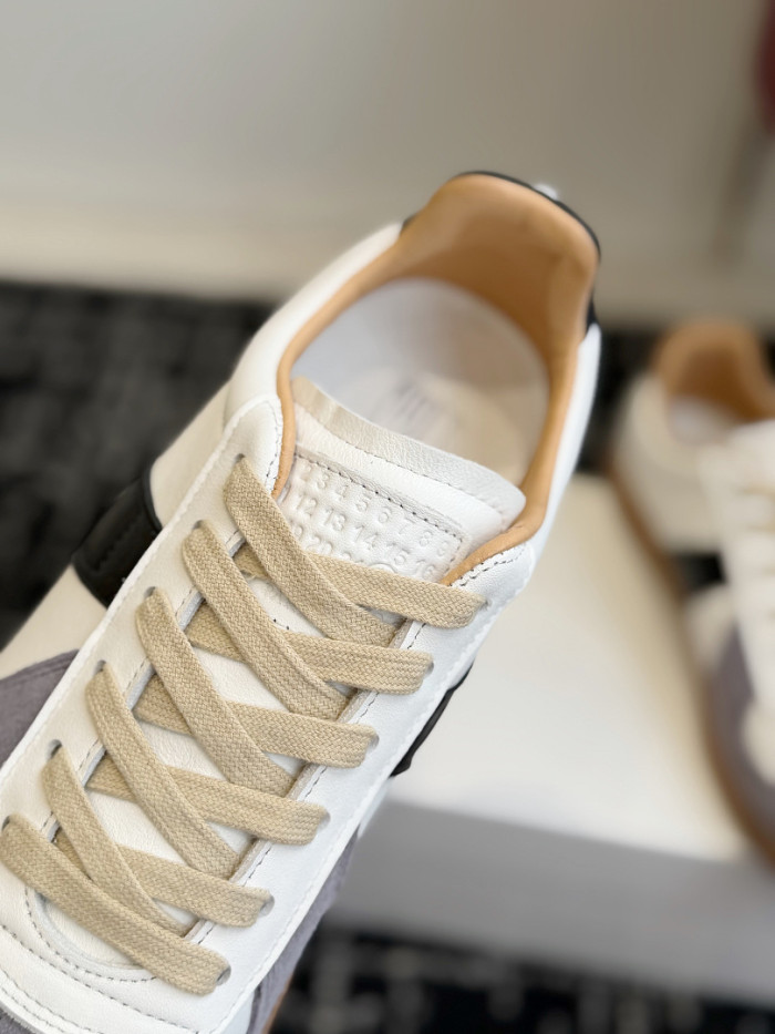 Ma1s0n Marg*e1a CALFSKIN S57WS0409