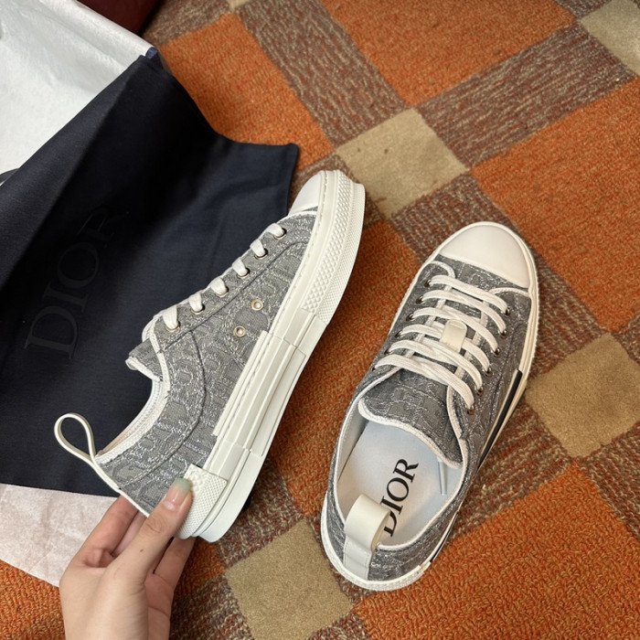 B23 OBLIQUE LOW Top SNEAKERS T00480H107