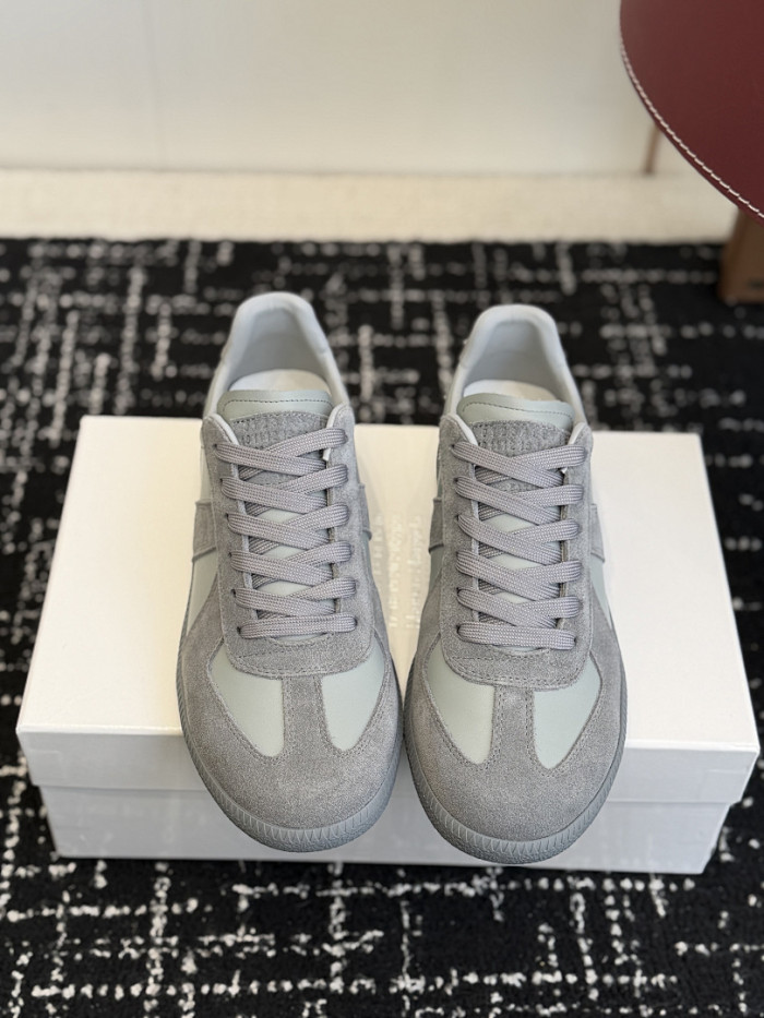 Ma1s0n Marg*e1a CALFSKIN S57WS0360