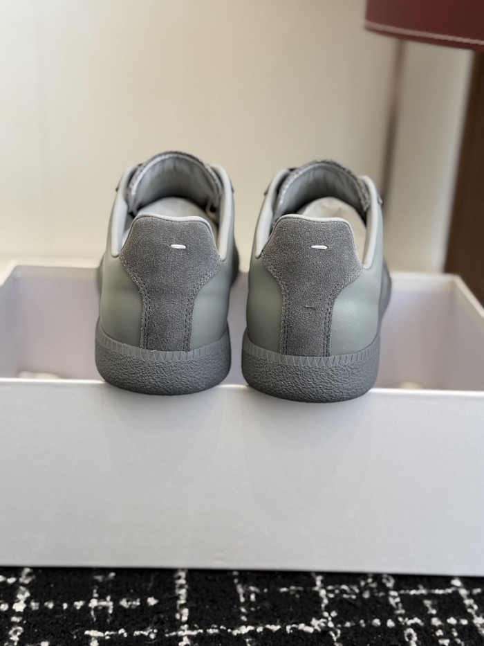 Ma1s0n Marg*e1a CALFSKIN S57WS0360