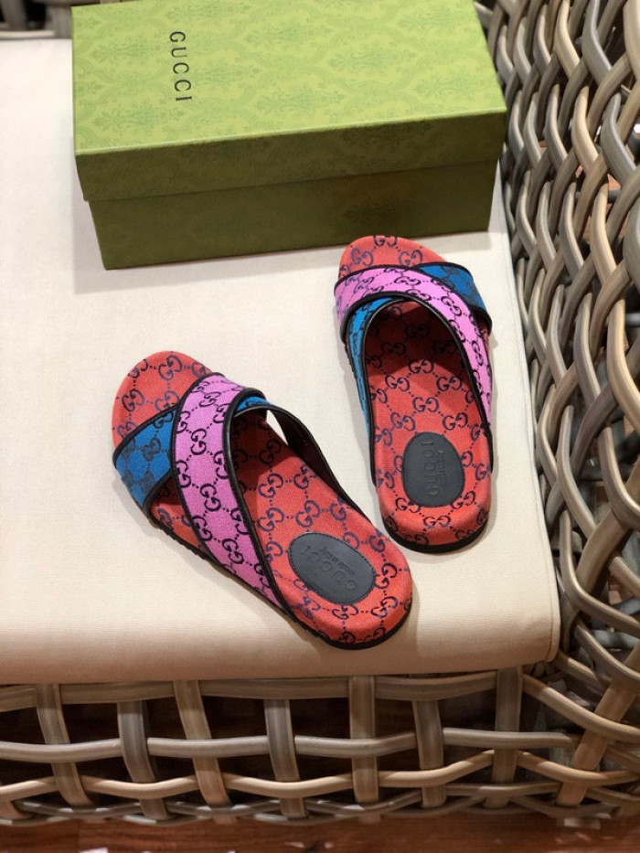 G*u*i* sandal138