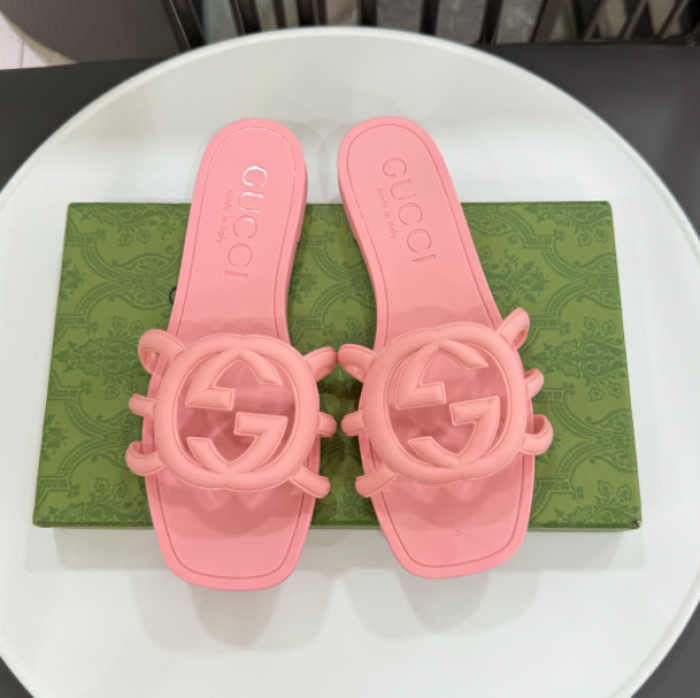 G*u*i* sandal149