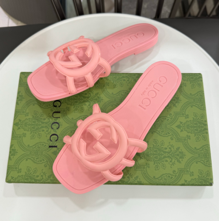 G*u*i* sandal149