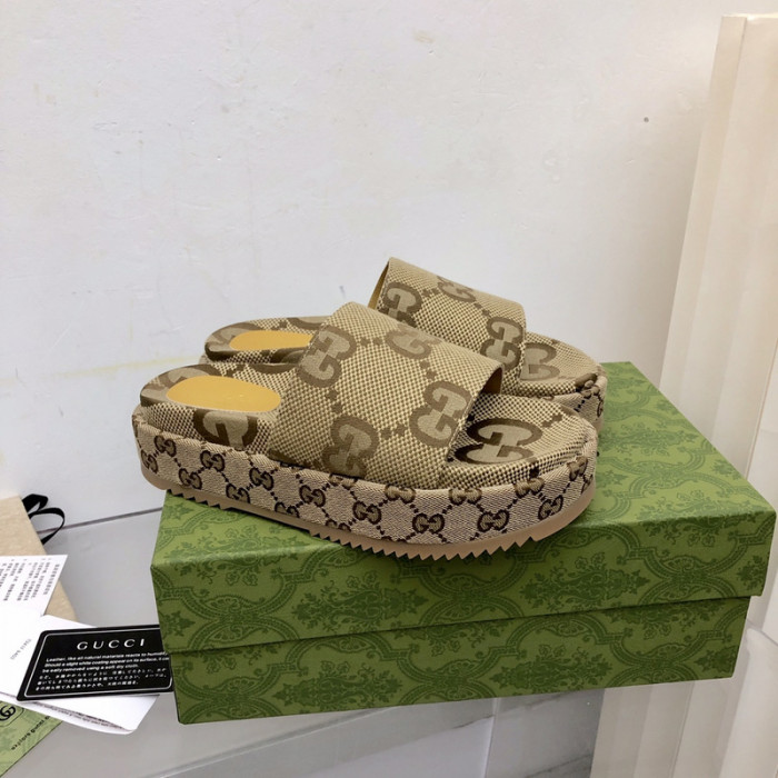 G*u*i* sandal143