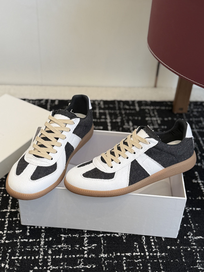 Ma1s0n Marg*e1a CALFSKIN S57WS0359