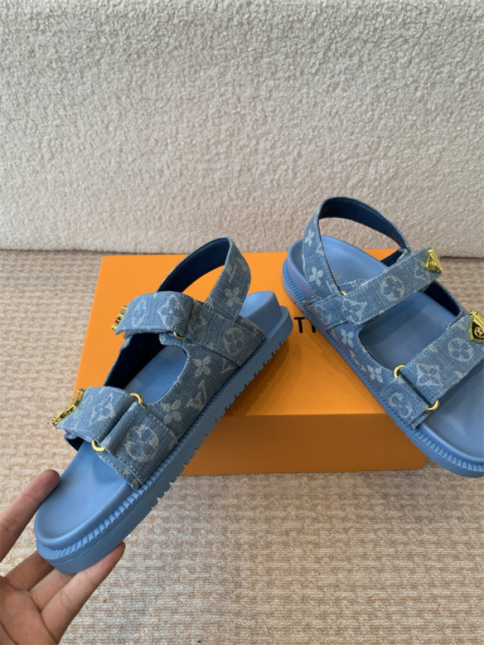 L&V sandal 201