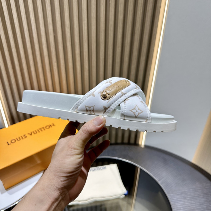L&V sandal 157