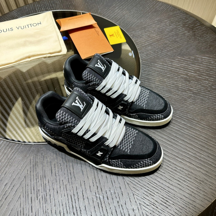 LV snekaers L0000438