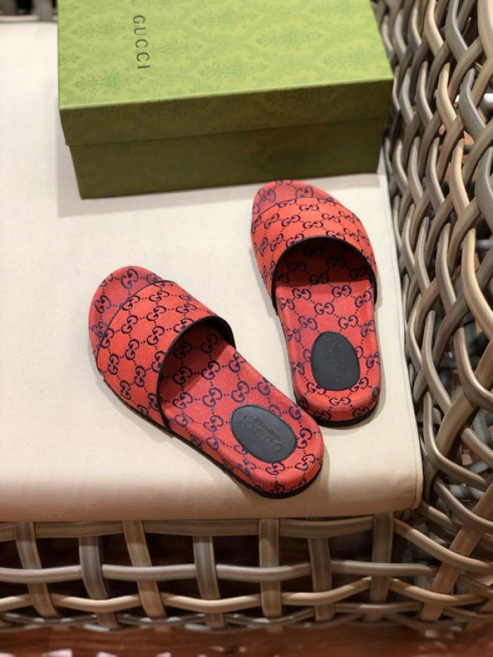 G*u*i* sandal140