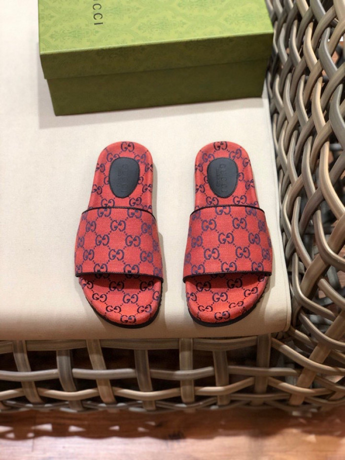 G*u*i* sandal140