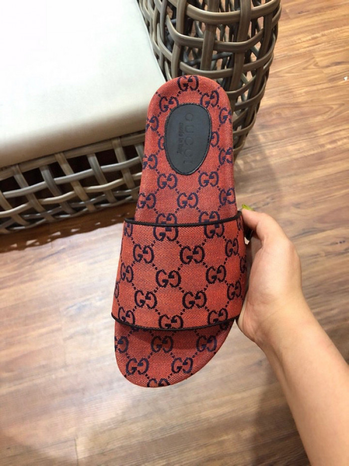 G*u*i* sandal140