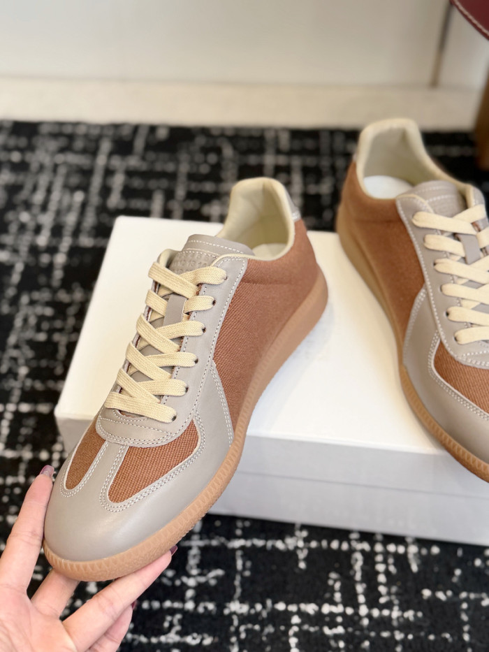 Ma1s0n Marg*e1a CALFSKIN S57WS0403