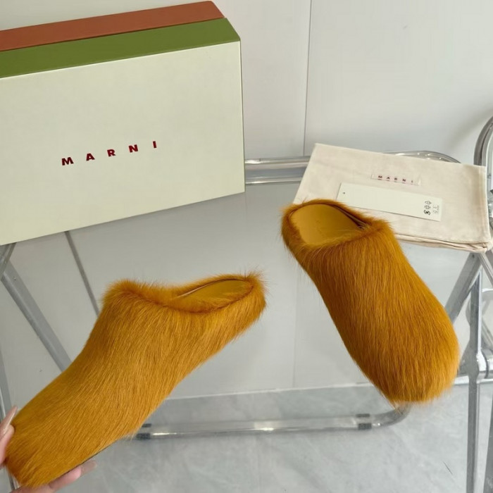 Marni Slides M005